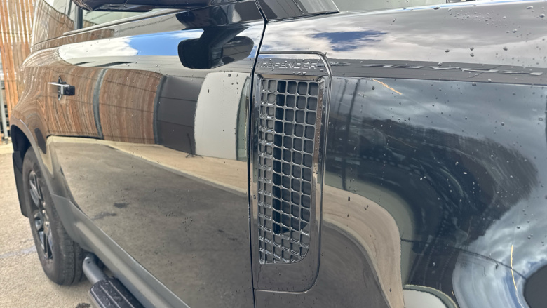 Land Rover Defender 3.0 D250 S 90 3dr Auto Diesel Estate